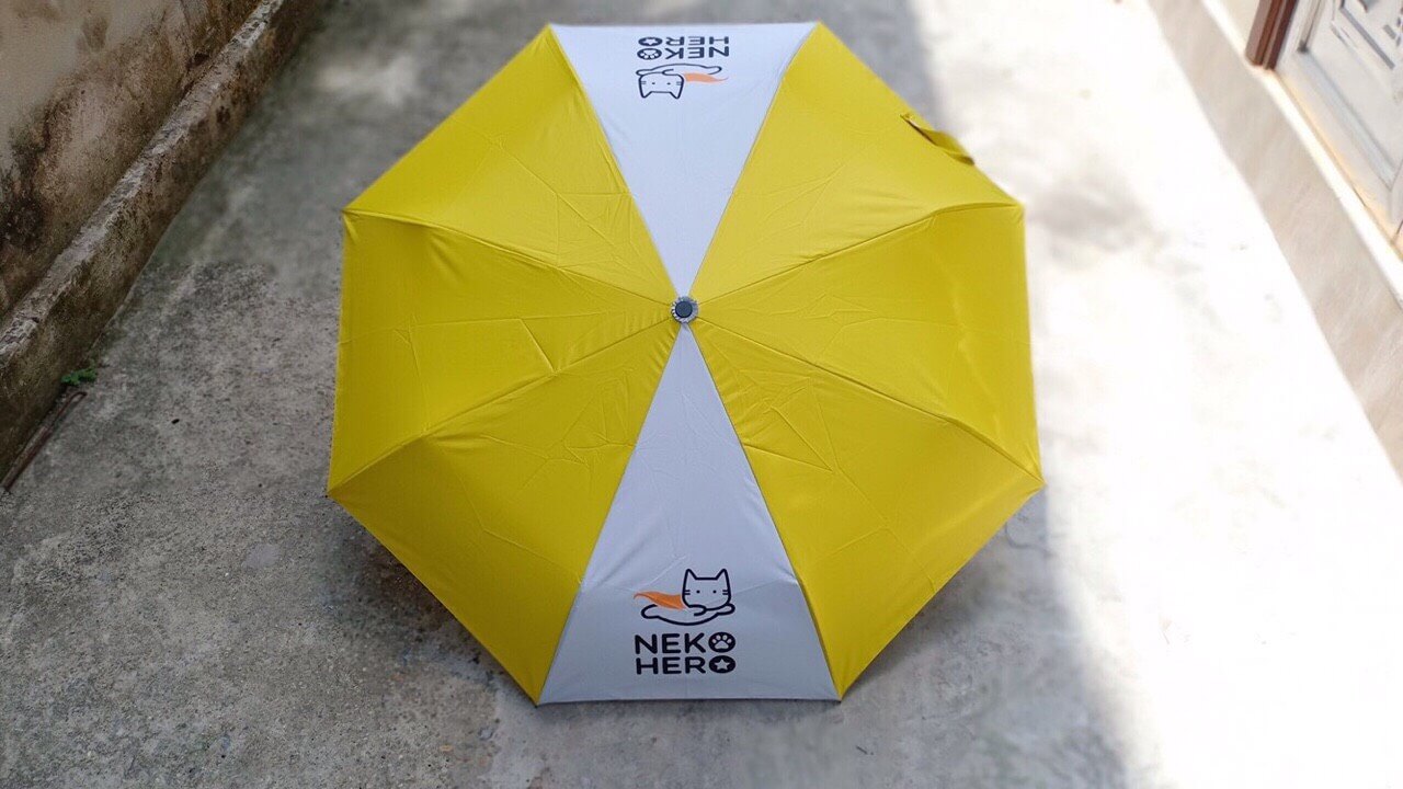 Ô dù cầm tay in logo Neko Hero
